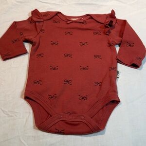 Rabbit + Bear - Red Organic Cotton Long Sleeve Baby Onesie with Bow Print